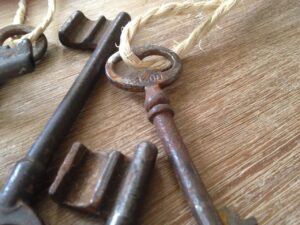 Old French Keys Set of 6 : The French Antique Store