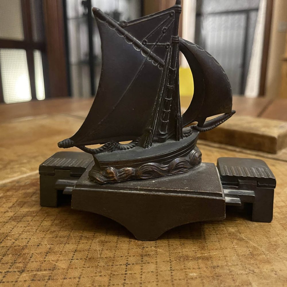 French Cutter Sailboat Inkwell and Penholder LL1136 Paris 1920s 4