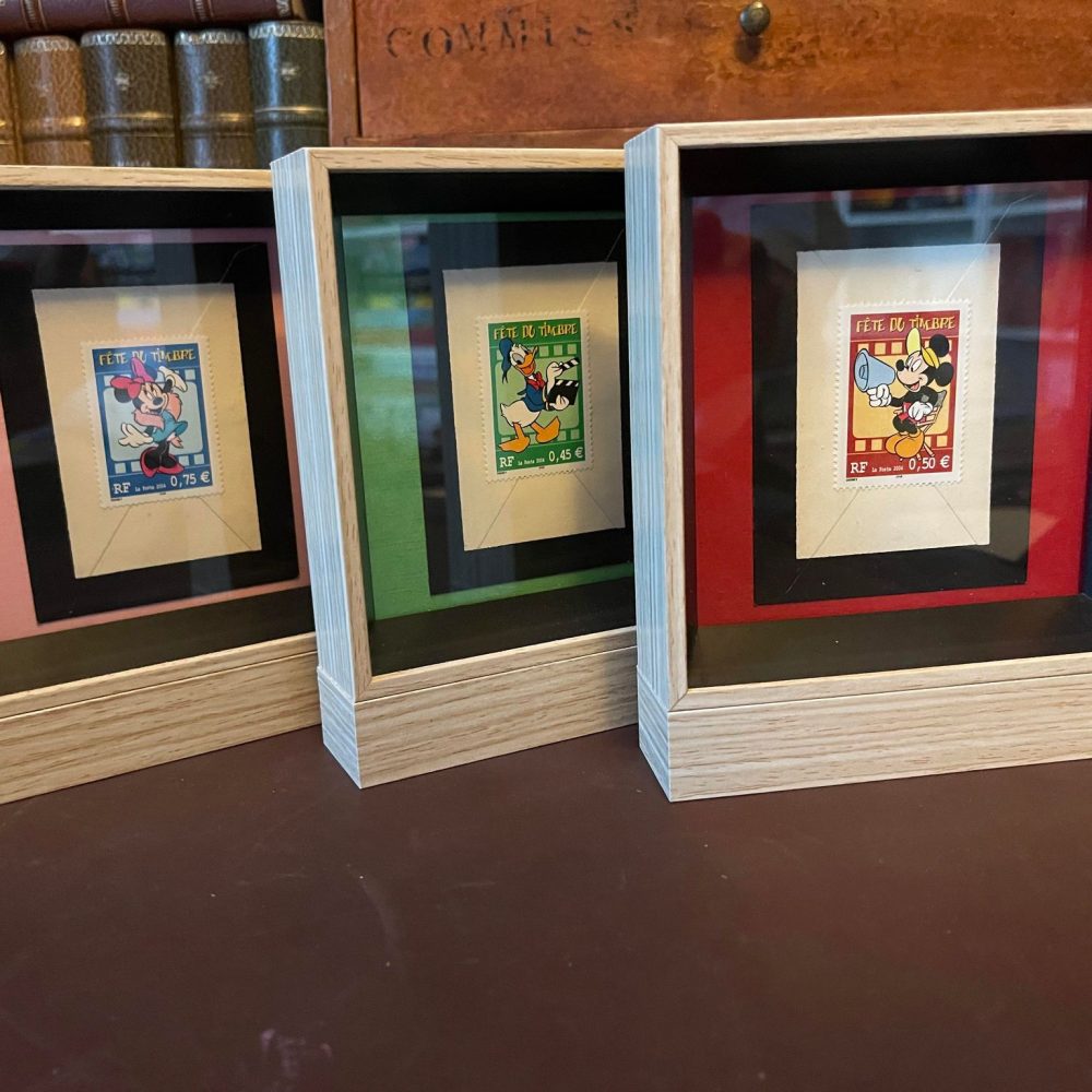 Disney Framed Stamp Gift Mickey Minnie Donald 1