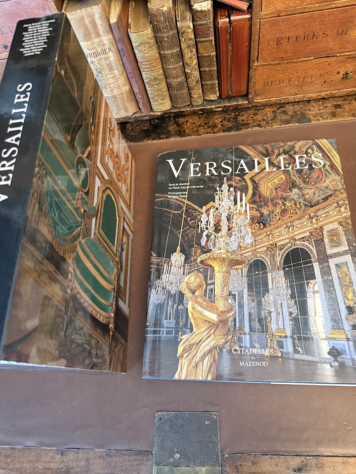 Versailles Hardback Beautiful book in slipcase Arizzoli Clementel Citadelles Mazenod Beautiful book gift 2013 IMG_1776